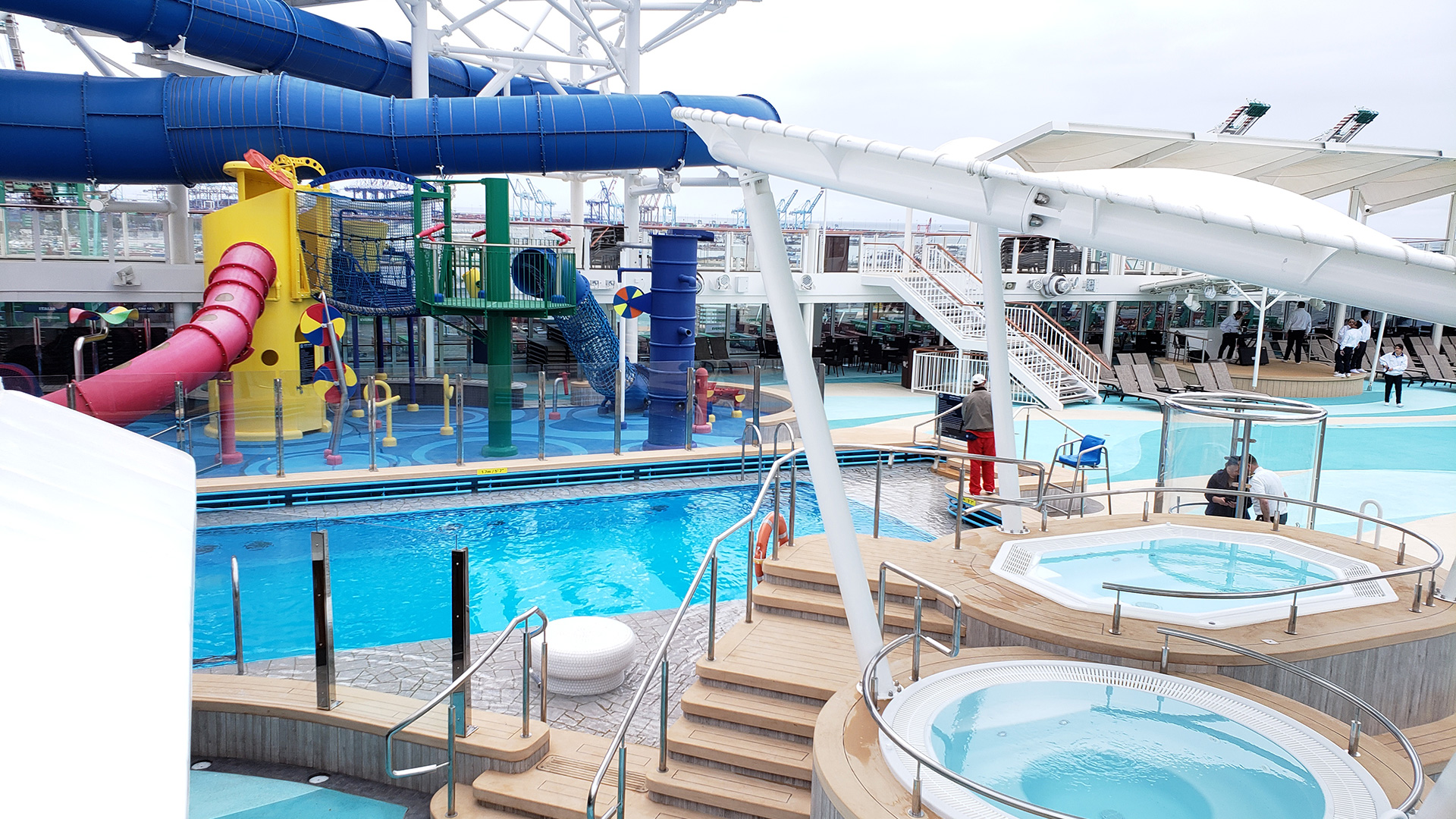 Cruise water park
